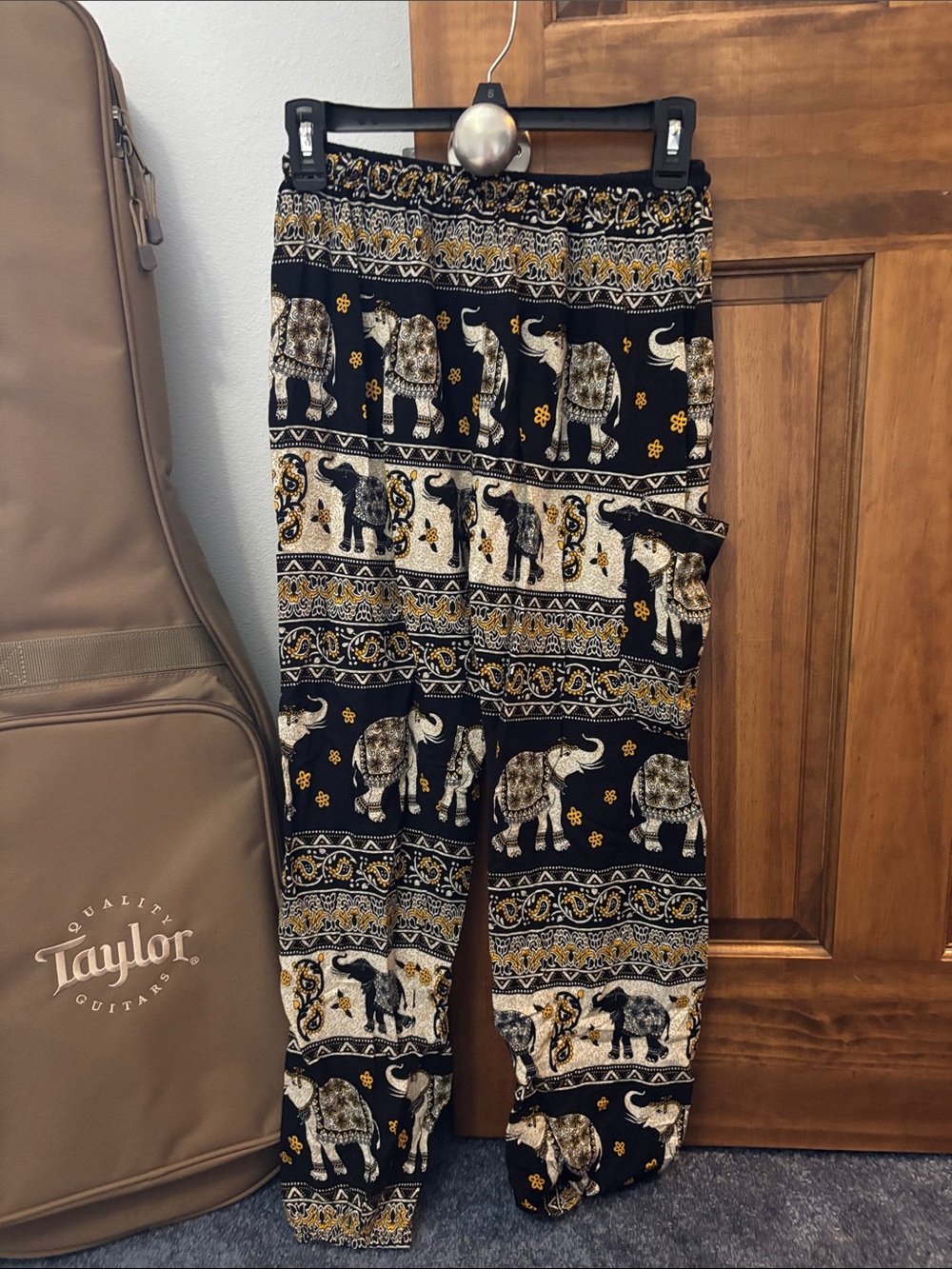 EARTHBOUND Black, Cream & Gold Elephant Print Lounge Pants - Picture 4 of 6